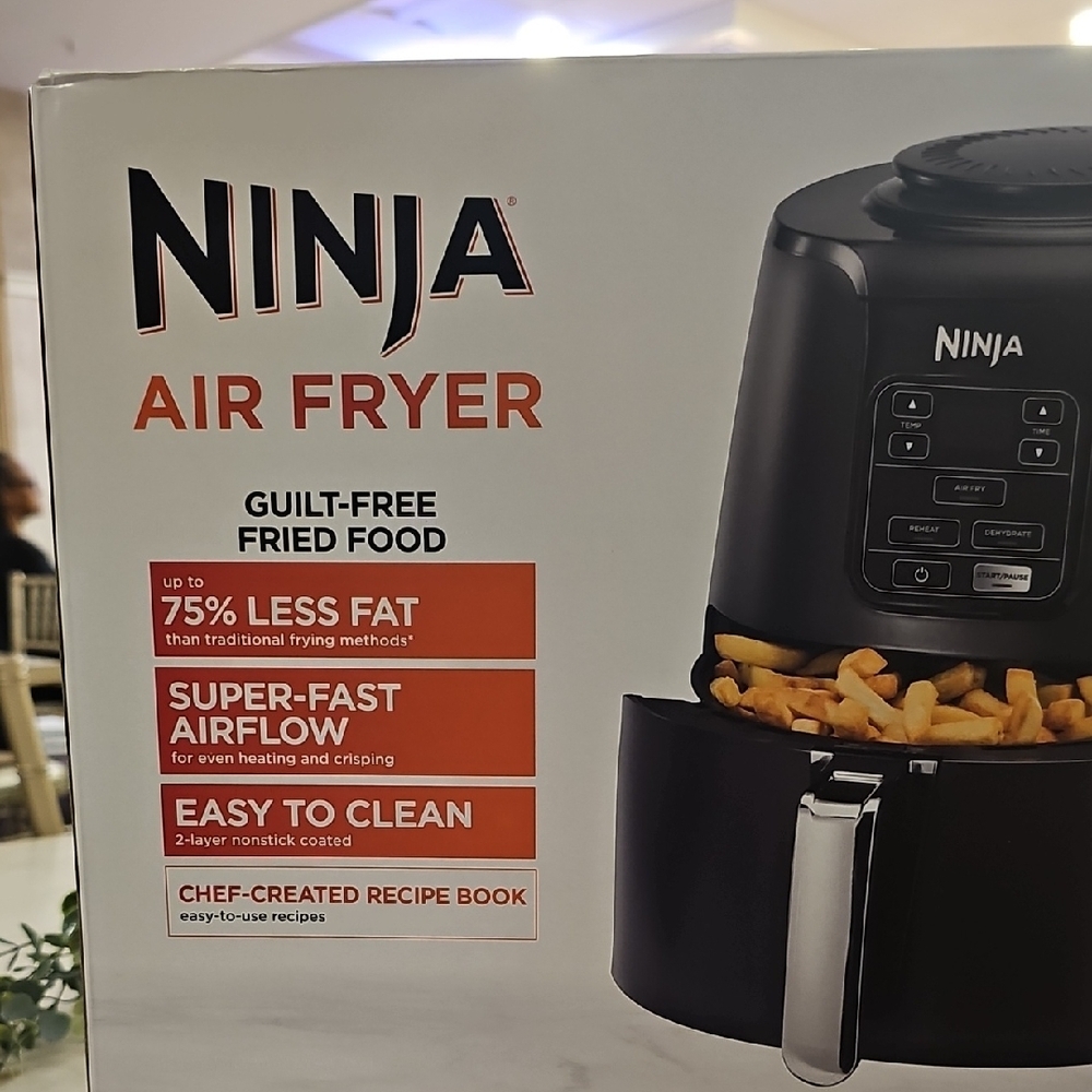 Ninja Black Air Fryer - Picture 3 of 3